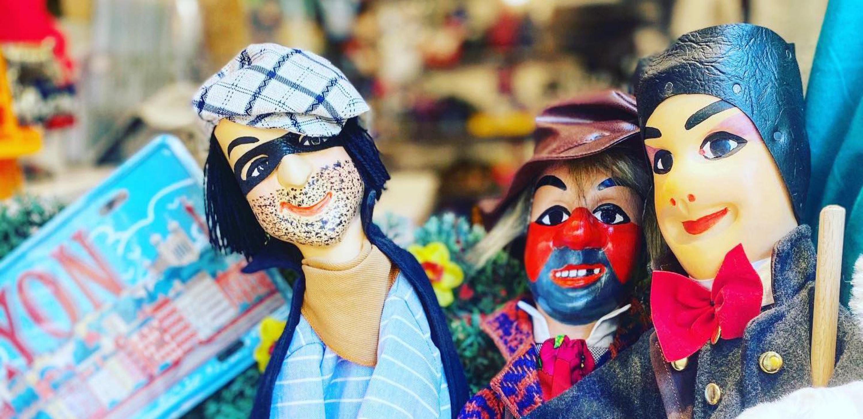 Marionnettes de Guignol dans notre boutique Souvenirsdelyon